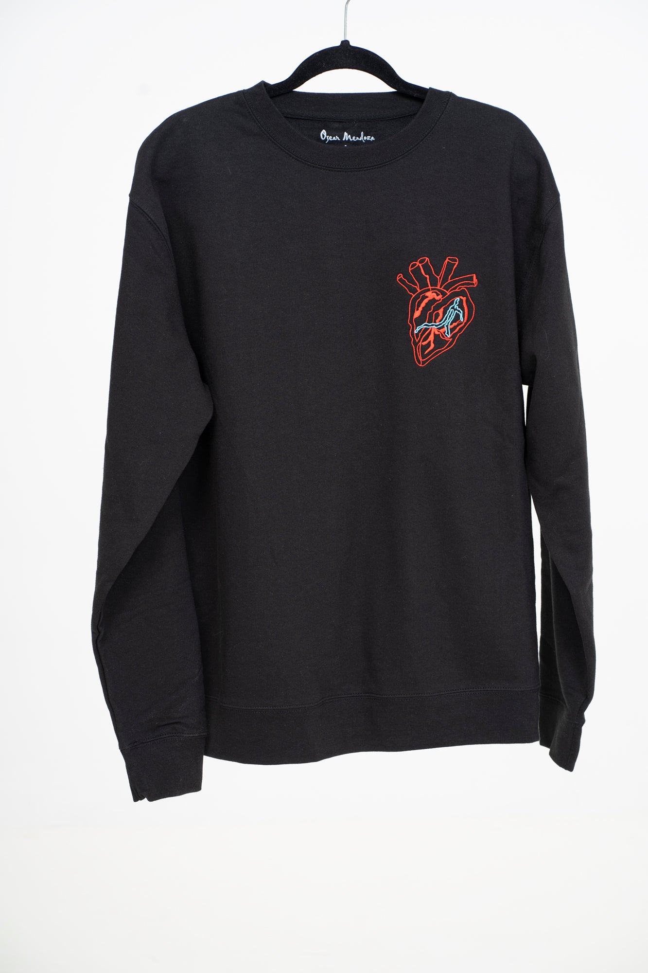 HEART EMBROIDERED CREWNECK iIN BLACK - Oscar Mendoza