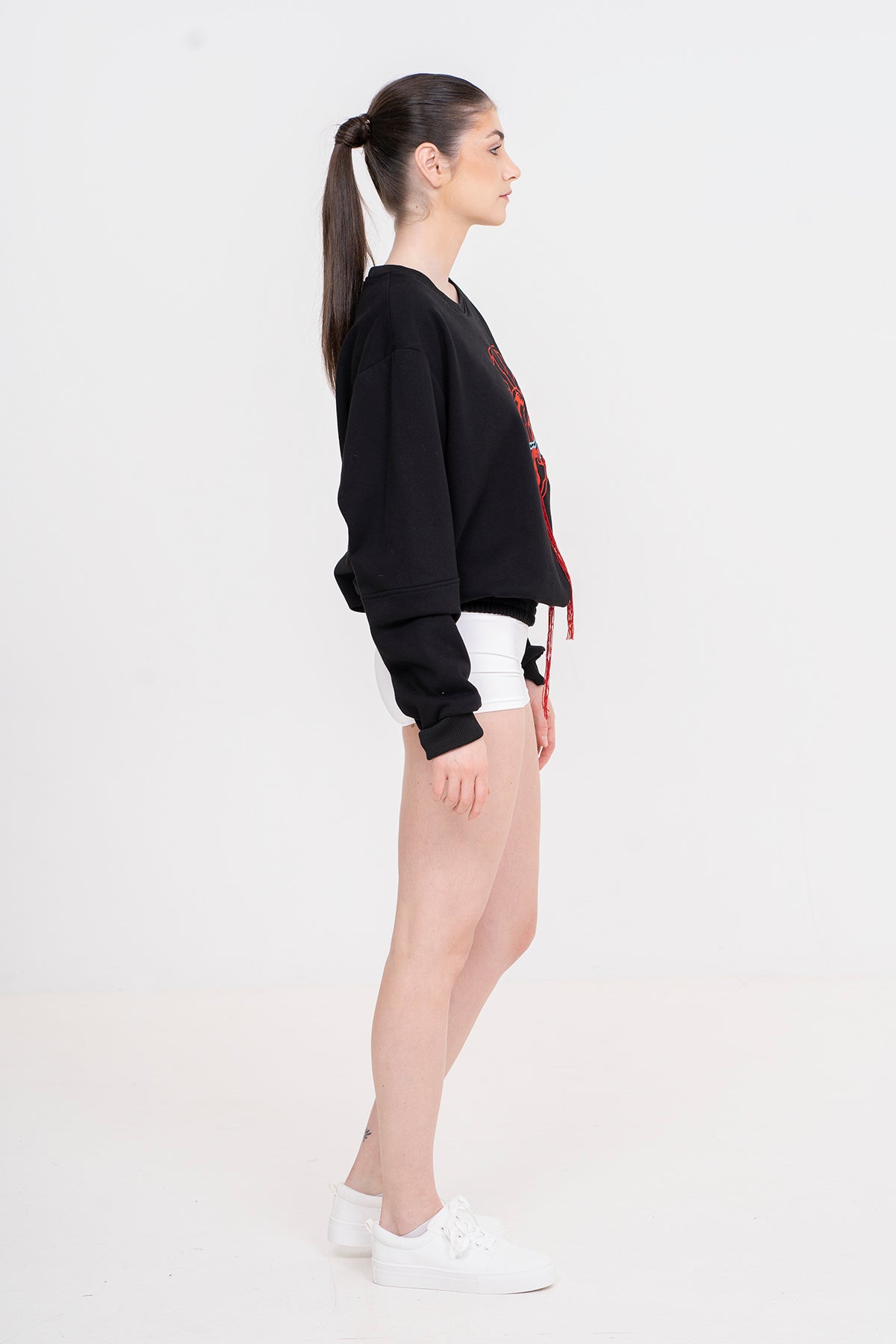 Oversized Heart embroidered Crewneck in Black - Oscar Mendoza